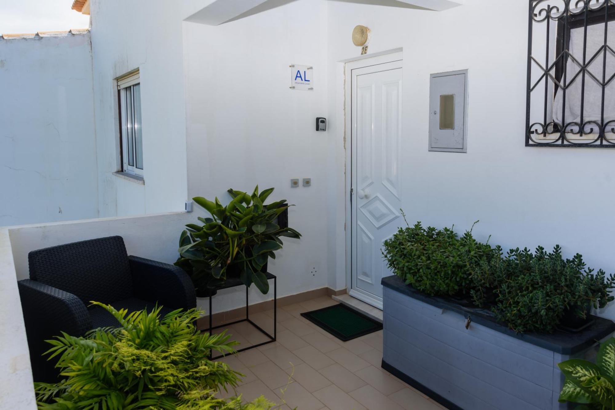 Hillside Studio With Sea View & Fibre Internet Albufeira Dış mekan fotoğraf